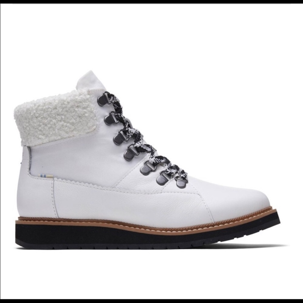 TOMS Waterproof White Women's Mesa Boots - SZ 7.5